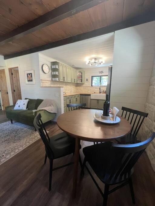 Christmas Tree Cottage Running Springs Экстерьер фото
